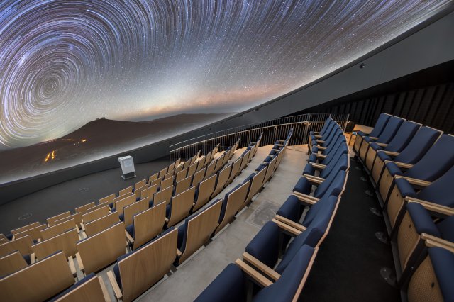 Unsichtbares Universum – Planetariumsshow im ESO Supernova Planetarium & Besucherzentrum